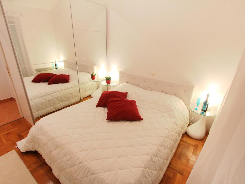 Apartment Cindy Lovran Bagian luar foto