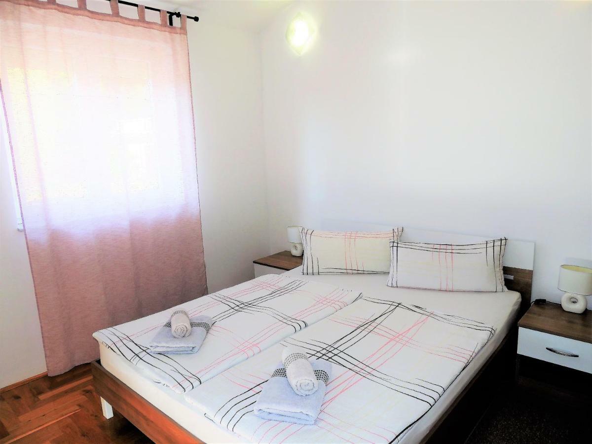Apartment Cindy Lovran Bagian luar foto